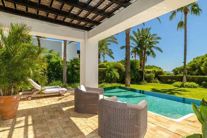 Villa independente · Casares