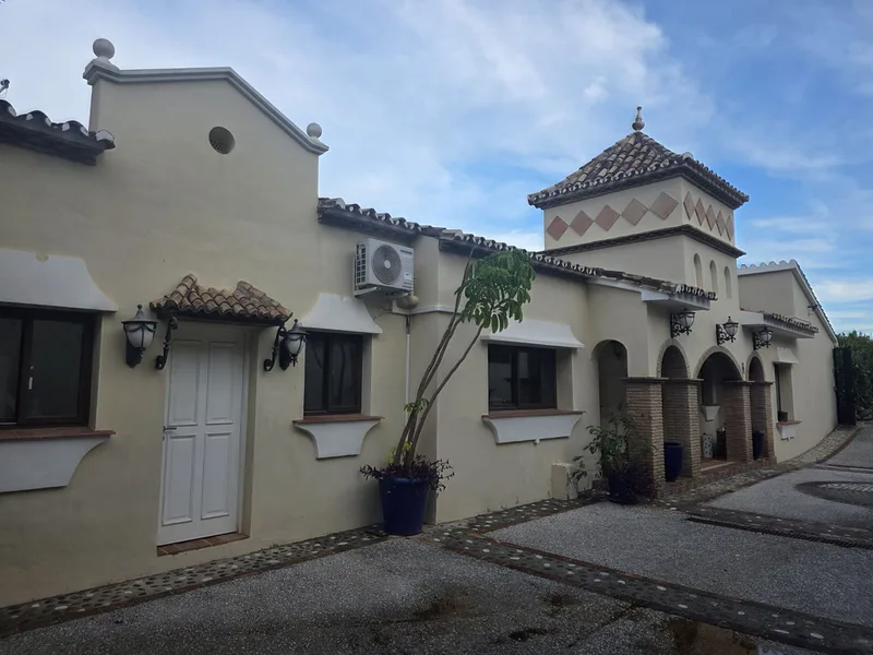 Freistehende Villa · El Paraiso