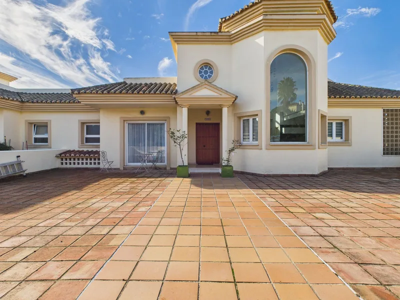 Penthouse · San Roque