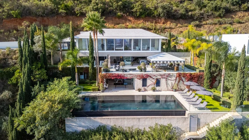 Vrijstaande villa · Elviria