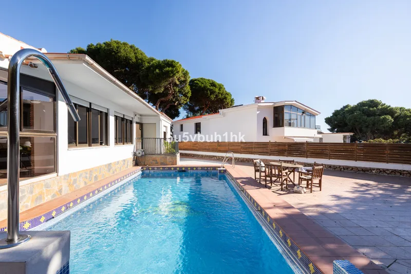 Detached Villa in Torremolinos