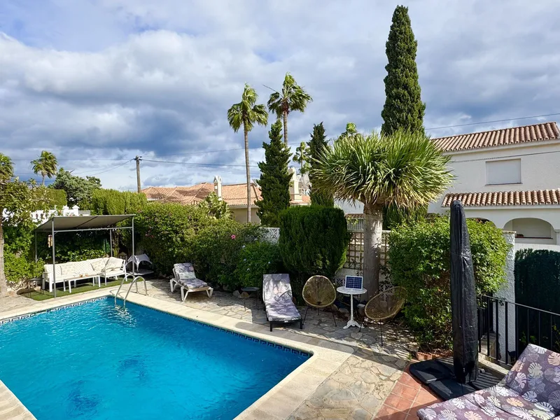 Detached Villa in La Duquesa