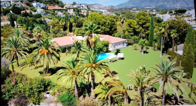 Fritliggende villa · Benahavís