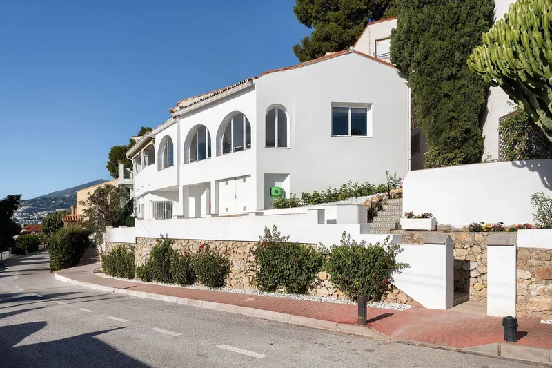 Semi-Detached House in Nueva Andalucía
