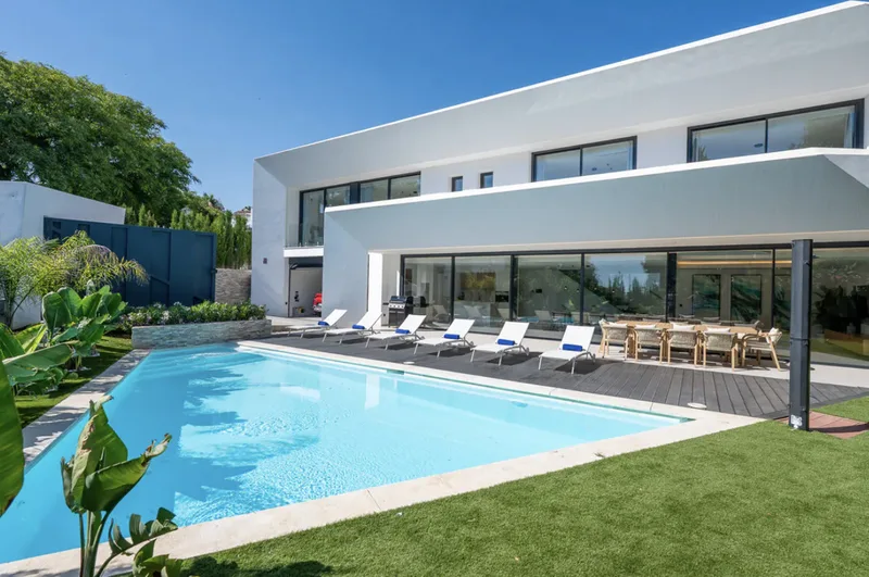 Freistehende Villa · Artola