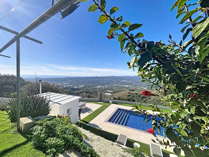 Finca - Cortijo in Vélez-Málaga