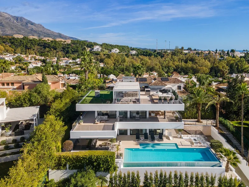Frittliggende villa · Nueva Andalucía