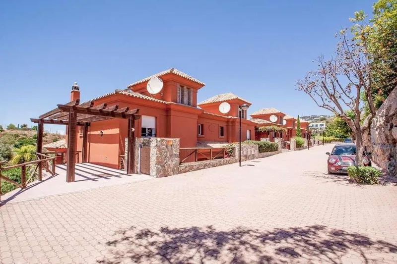 Semi-Detached House in Marbella