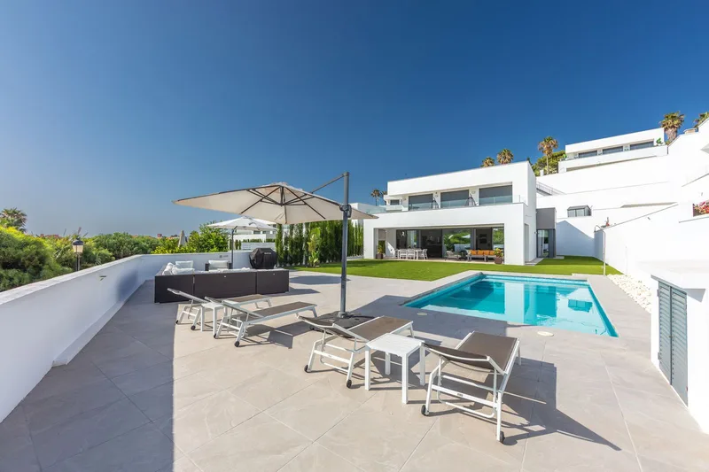 Detached Villa in La Duquesa