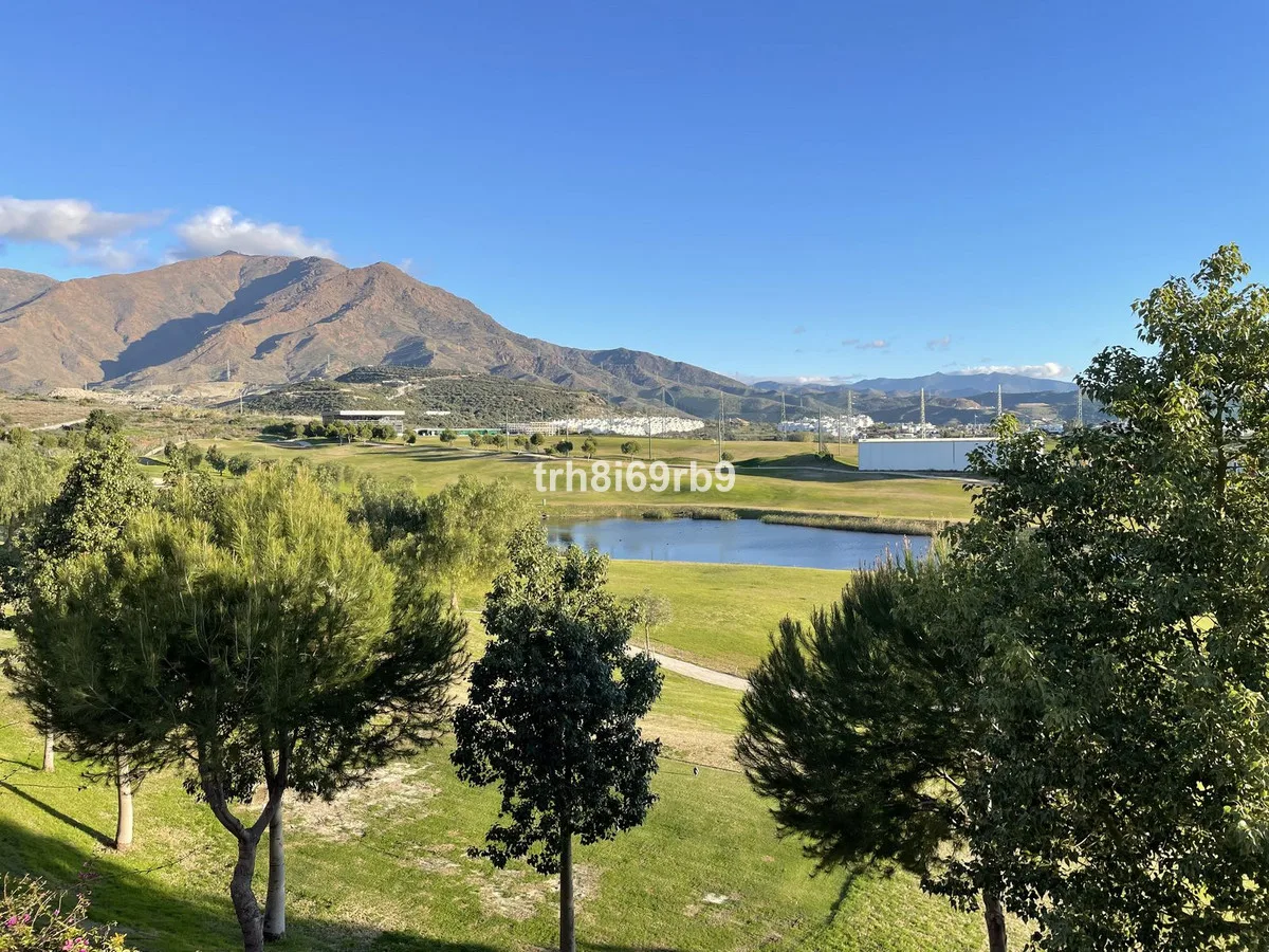 Дом блокированной застройки in Estepona