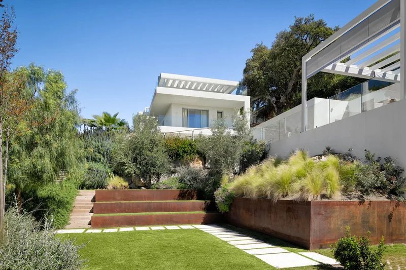 Vrijstaande villa · Elviria