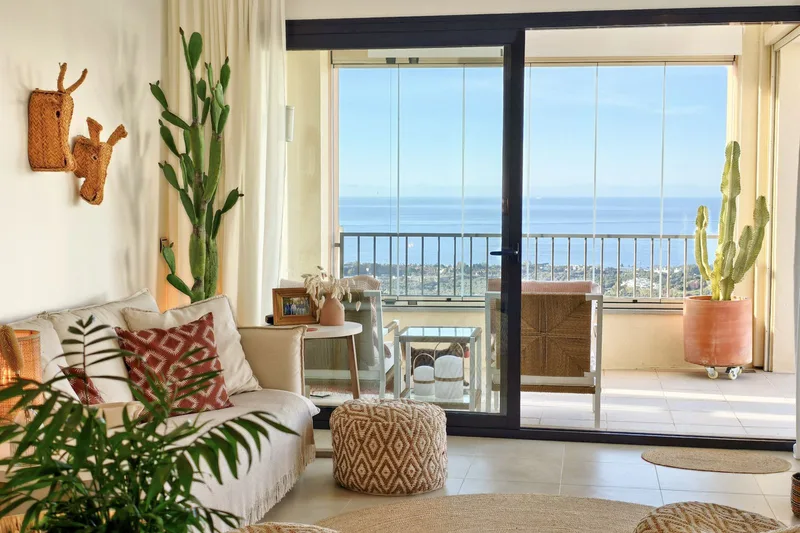 Penthouse in Altos de los Monteros
