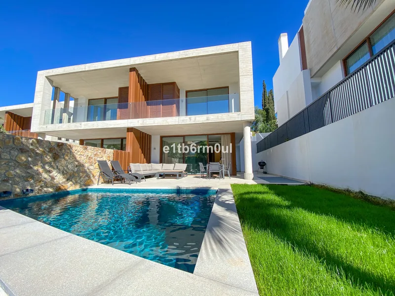 Halfvrijstaande woning · The Golden Mile