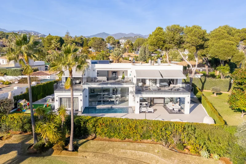 Fritliggende villa · Los Monteros