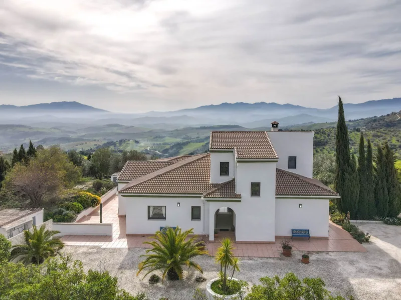 Detached Villa in Casarabonela