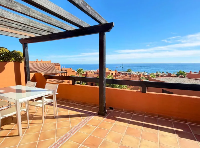 Penthouse in Estepona