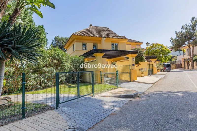 Townhouse in Río Real