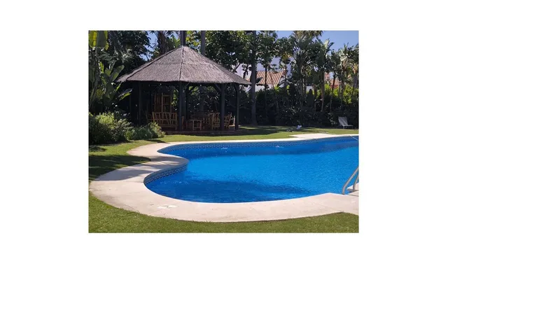 Top Floor Apartment in Puerto Banús