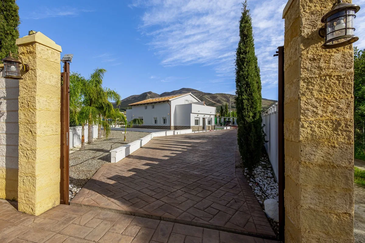 Вилла in Alhaurín el Grande