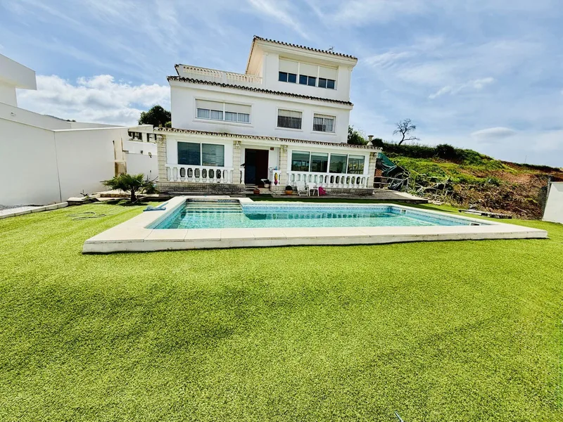 Detached Villa in Alhaurín de la Torre