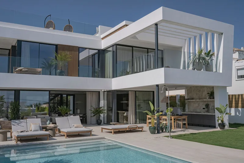 Fritliggende villa · Marbesa