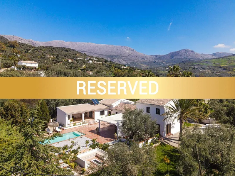 Finca - Cortijo in Periana
