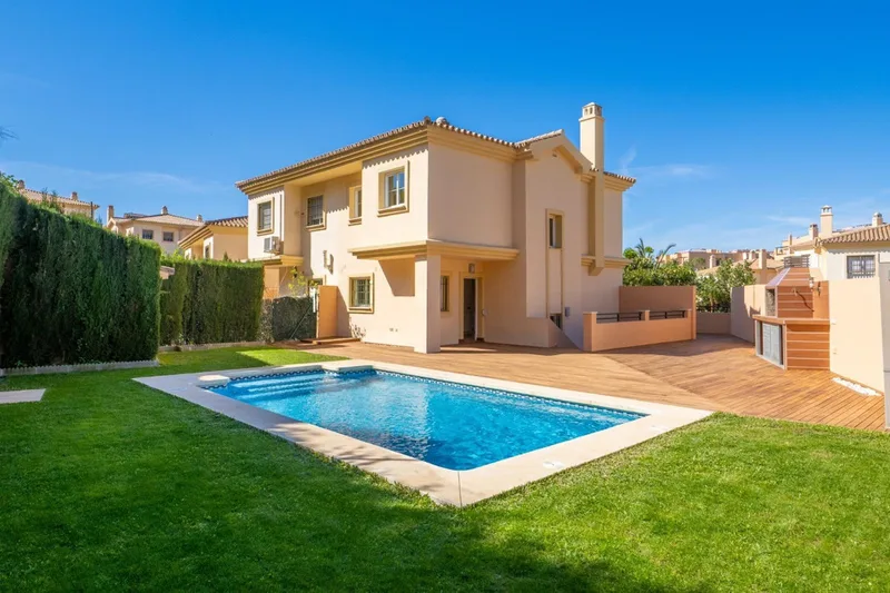 Townhouse in Los Pacos