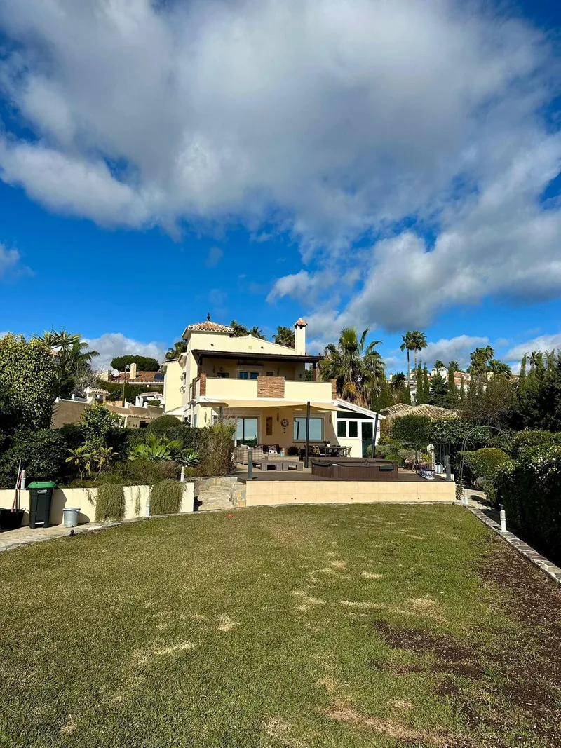 Freistehende Villa · Estepona