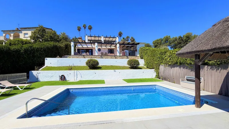 Freistehende Villa · Estepona