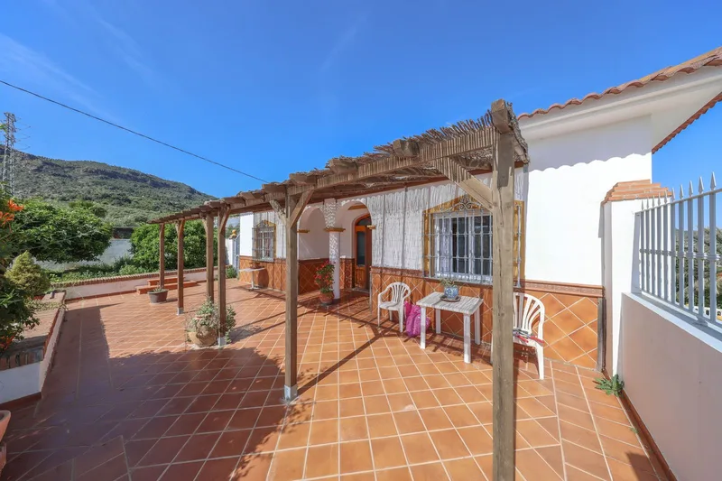 Finca - Cortijo in Alora
