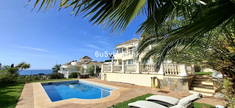 Detached Villa in Calahonda