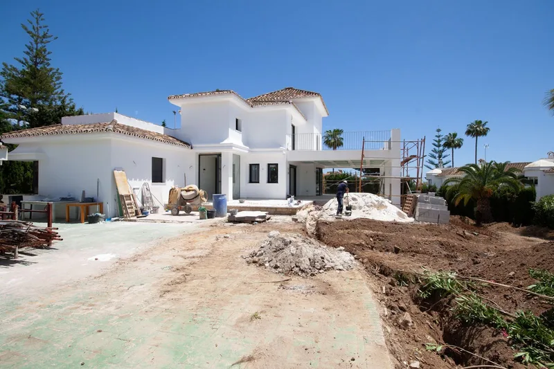 Vrijstaande villa · Elviria