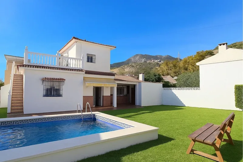 Detached Villa in Arroyo de la Miel