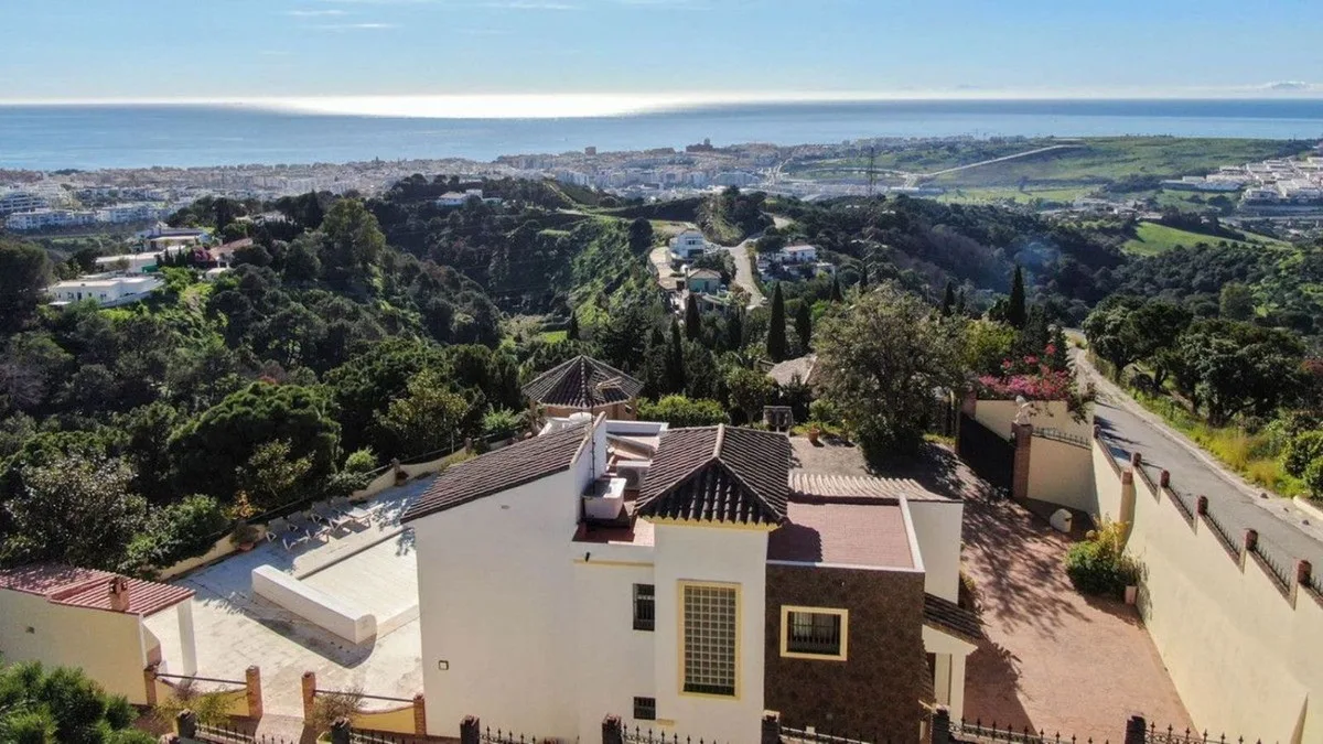 Detached Villa in Estepona