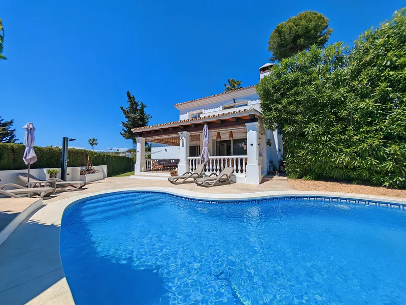 Detached Villa in Calahonda