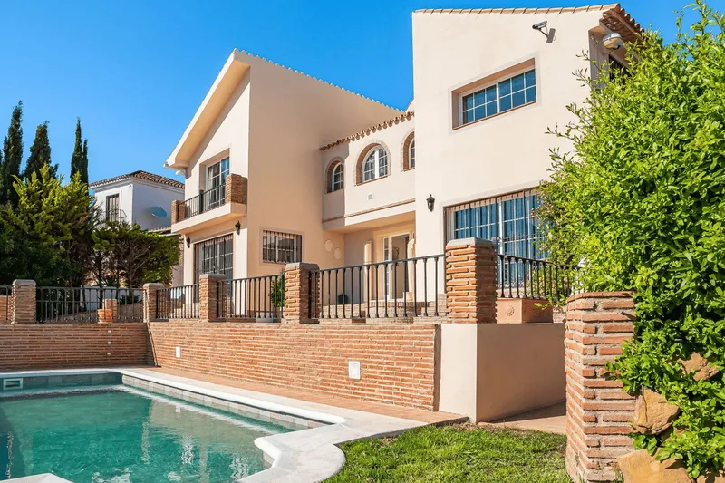 Freistehende Villa · Estepona