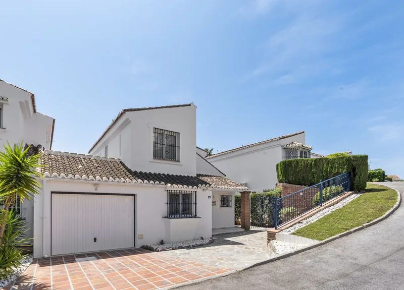 Detached Villa in El Chaparral