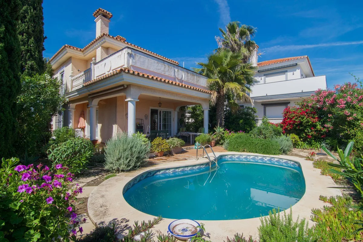 Detached Villa in Fuengirola