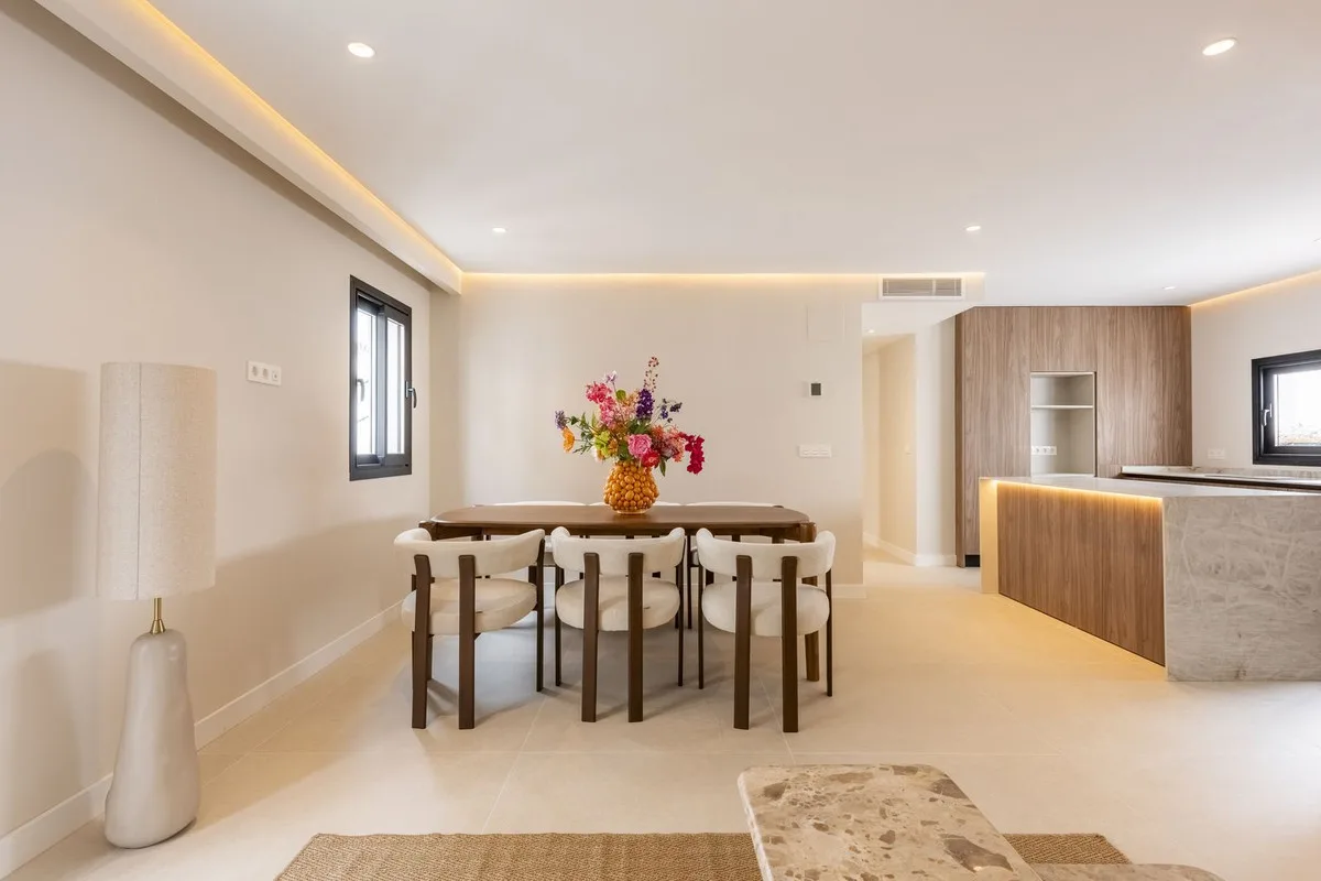 Top Floor Apartment in Estepona