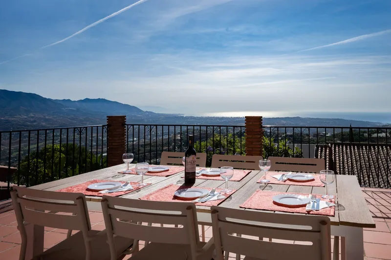 Frittliggende villa · Elviria