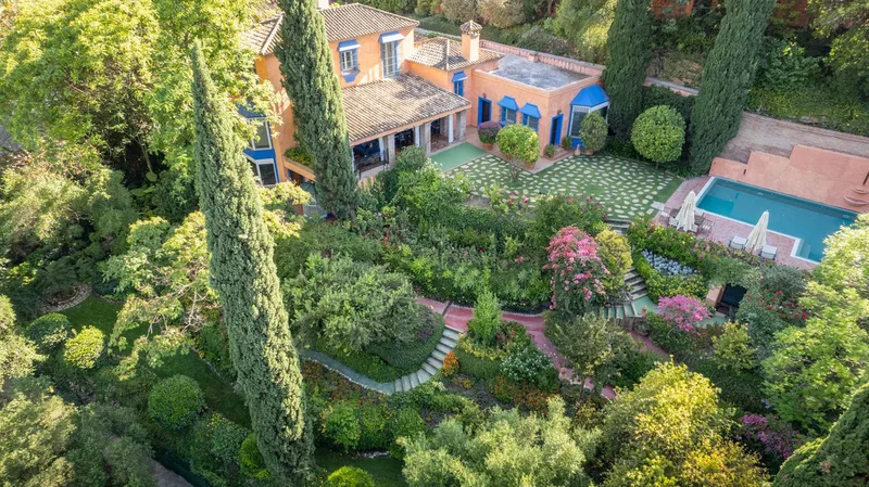 Fritliggende villa · Benahavís