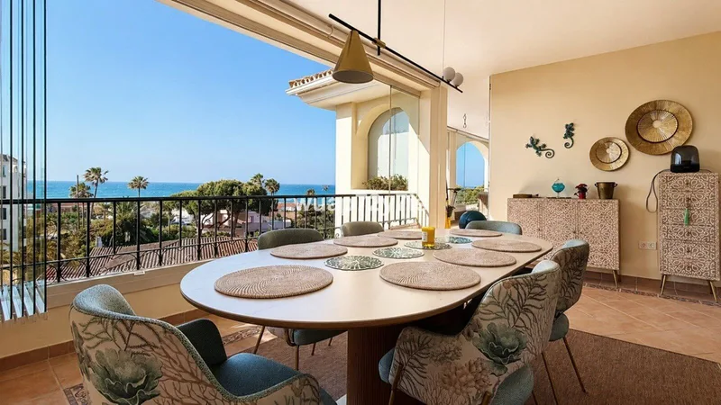 Penthouse · Elviria