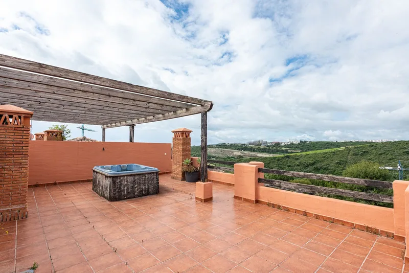Dwupoziomowy penthouse · Casares